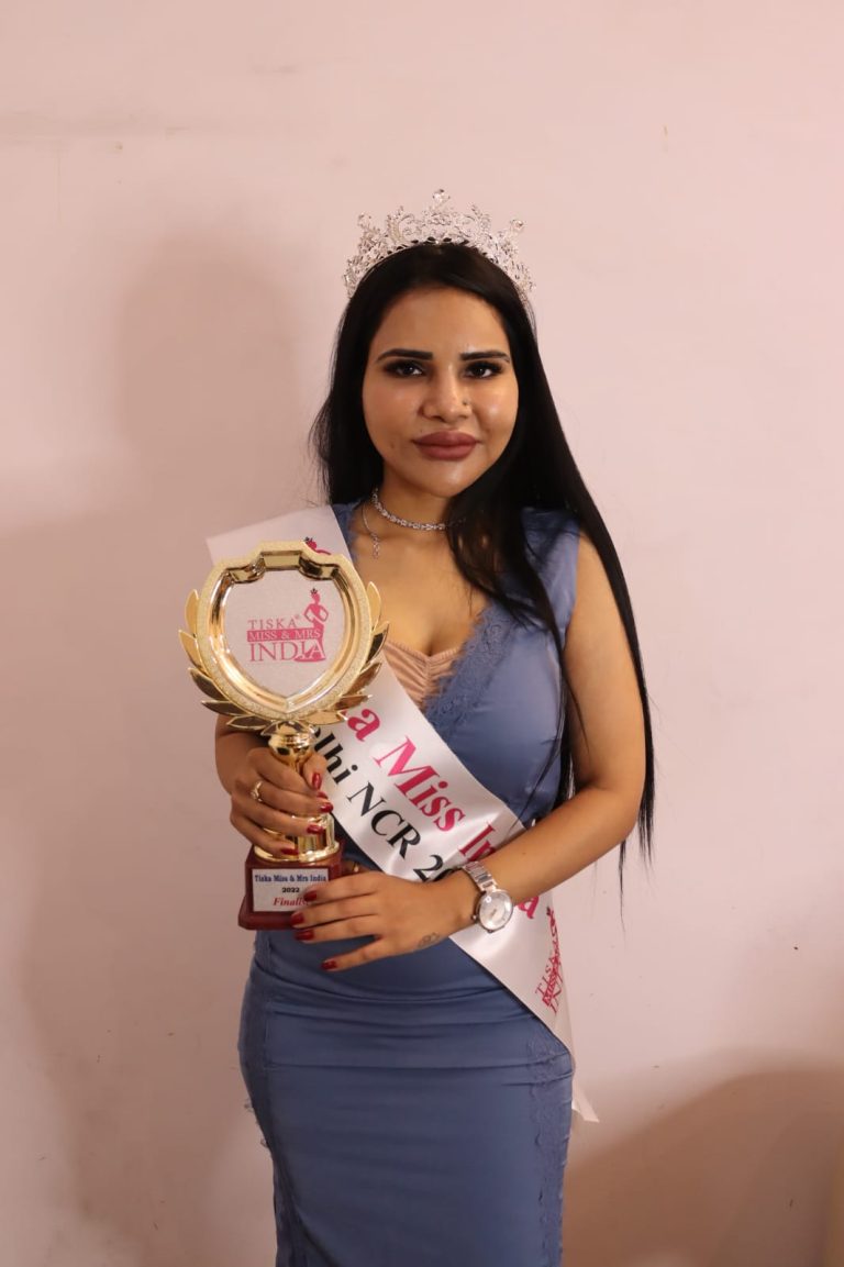 Delhi’s Neha Bhatia wowed the title by winning the title of Delhi NCR at Tiska  Miss India show.