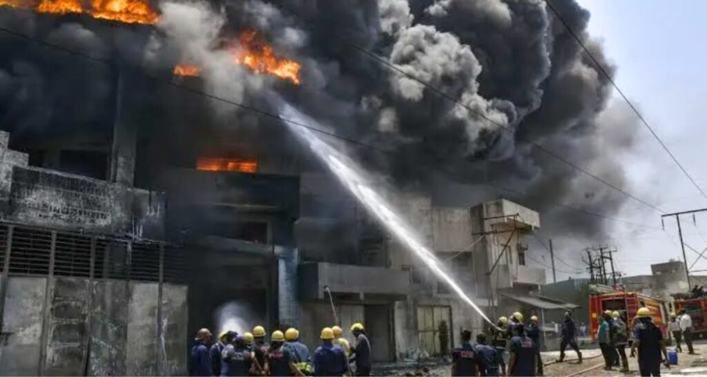 21 killed in blast at Kakinada fireworks unit