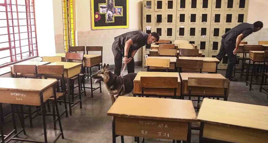 5 Delhi schools get hoax bomb emails