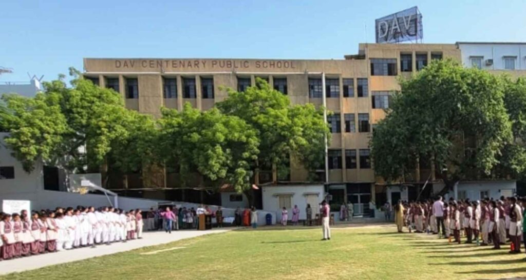 Bomb threat e-mails to Punjab Civil Secretariat, Delhi schools