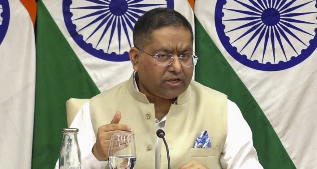 880 Indians returning from Iran via Armenia, Azerbaijan: MEA