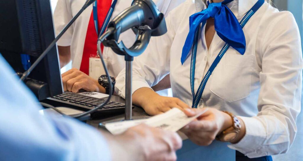 Airlines free to set fares as Govt ends price caps from tomorrow