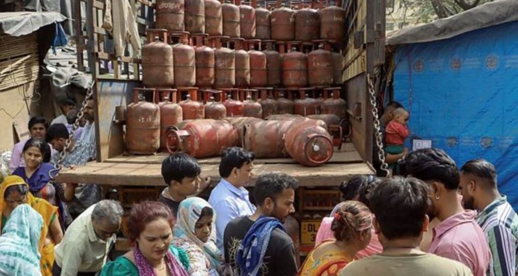 E-KYC obligatory for home LPG customers amid provide crunch E-KYC mandatory for domestic LPG users amid supply crunch