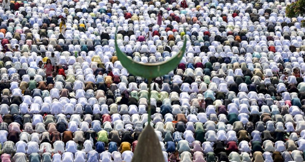 Eid celebrated throughout India with prayers, feasts Eid celebrated across India with prayers, feasts