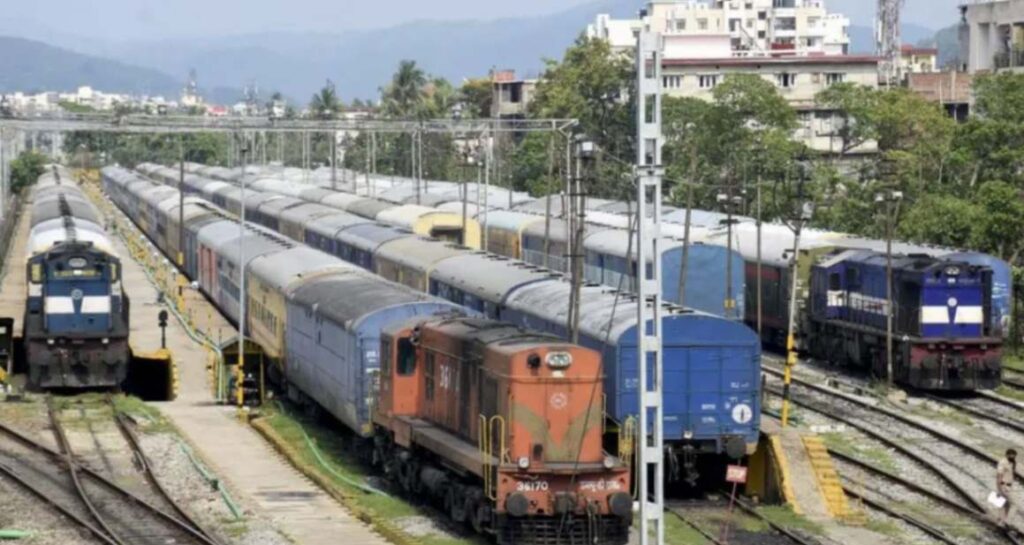 Railways plan superfast ticketing at 125,000 bookings per minute