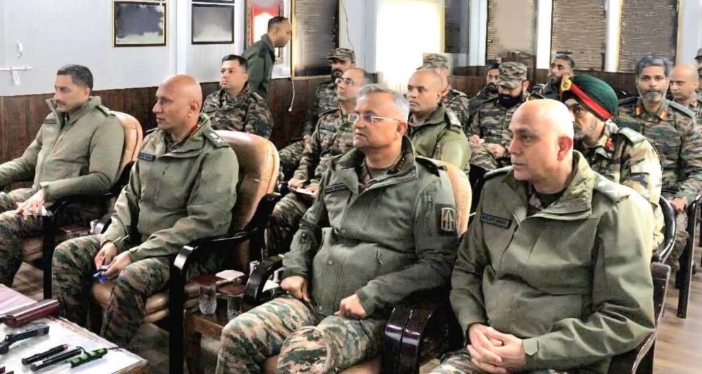 GOC Northern Command reviews op preparedness in north Kashmir