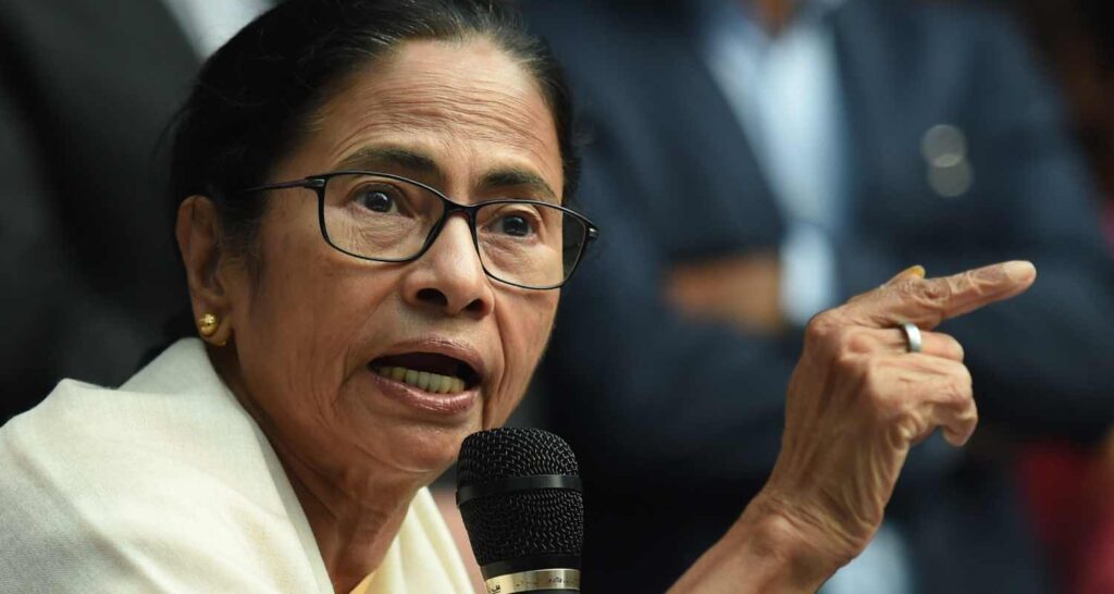 Shah will have to renounce: Mamata over Malda siege Shah must resign: Mamata over Malda siege