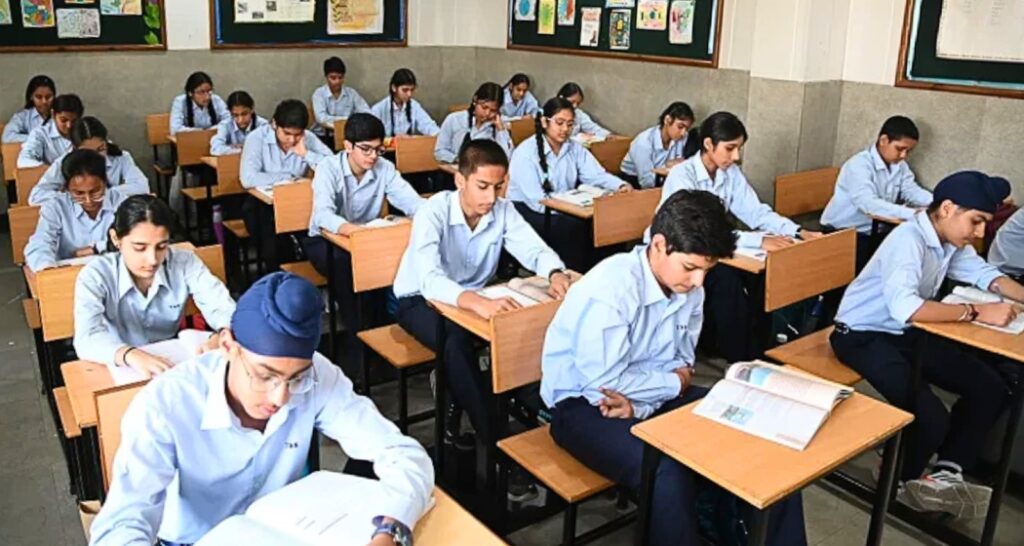 CBSE mandates three-language formulation from Elegance IX CBSE mandates three-language formula from Class IX