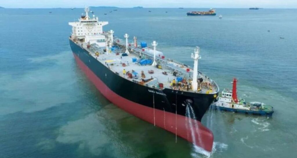 India-bound LPG carrier passes through Strait of Hormuz