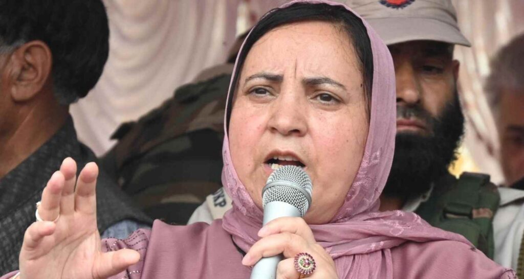 Sakeena Itoo hits again at BJP over recruitment outsourcing Sakeena Itoo hits back at BJP over recruitment outsourcing