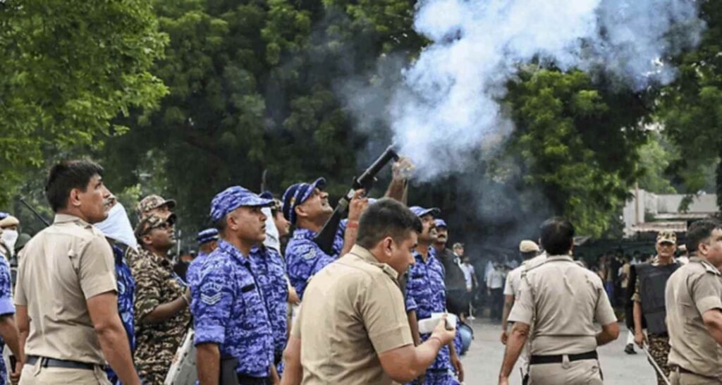 SC to inspect protocol on use of pellet weapons for crowd keep watch over SC to examine protocol on use of pellet guns for crowd control