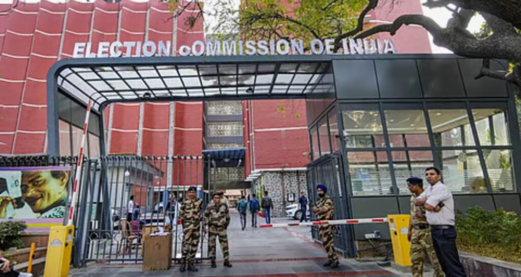 ECI issues notices to rival TMC camps over symbol dispute