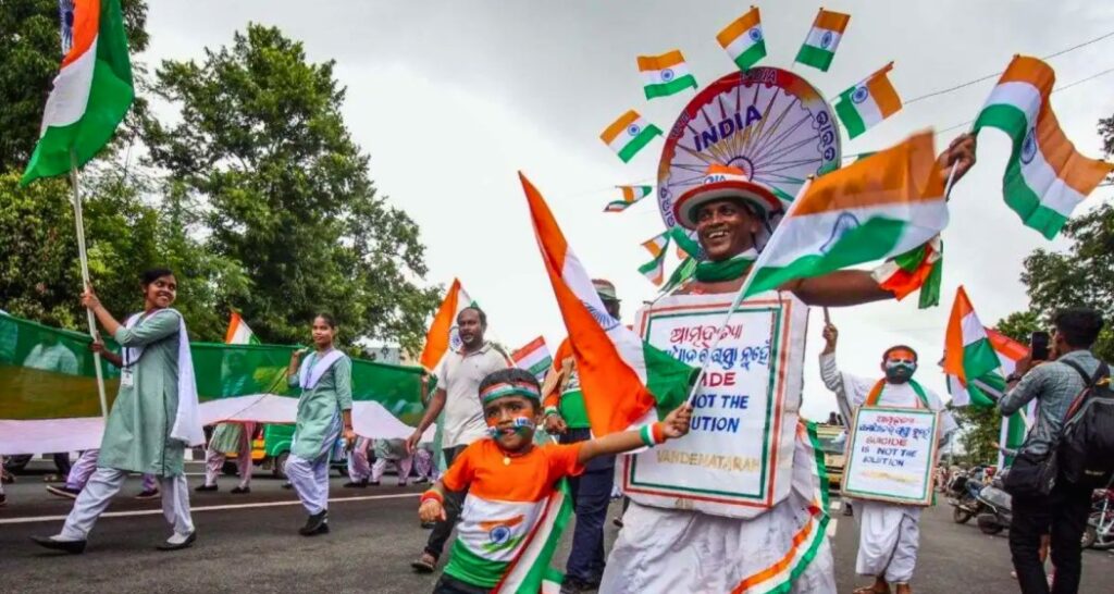 MHA directs states to play Vande Mataram earlier than Nationwide Anthem MHA directs states to play Vande Mataram before National Anthem