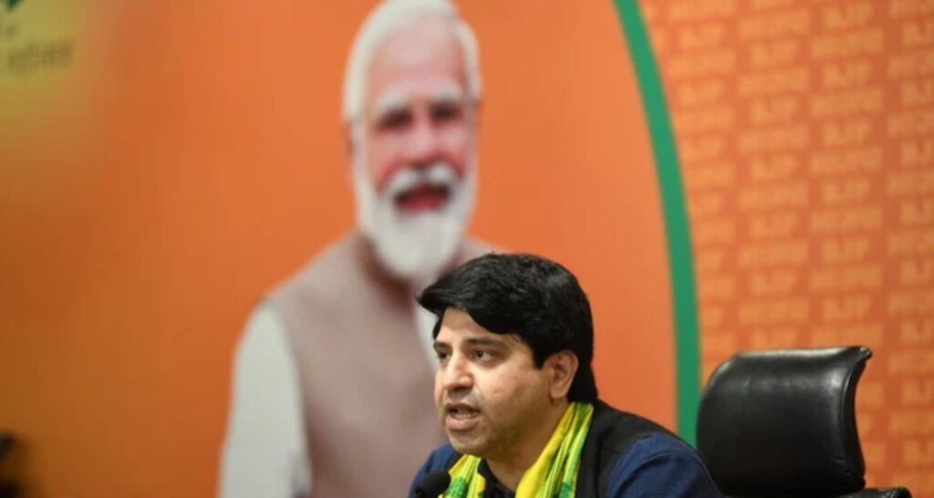 Shehzad Poonawala seeks relief from BJP in second resignation