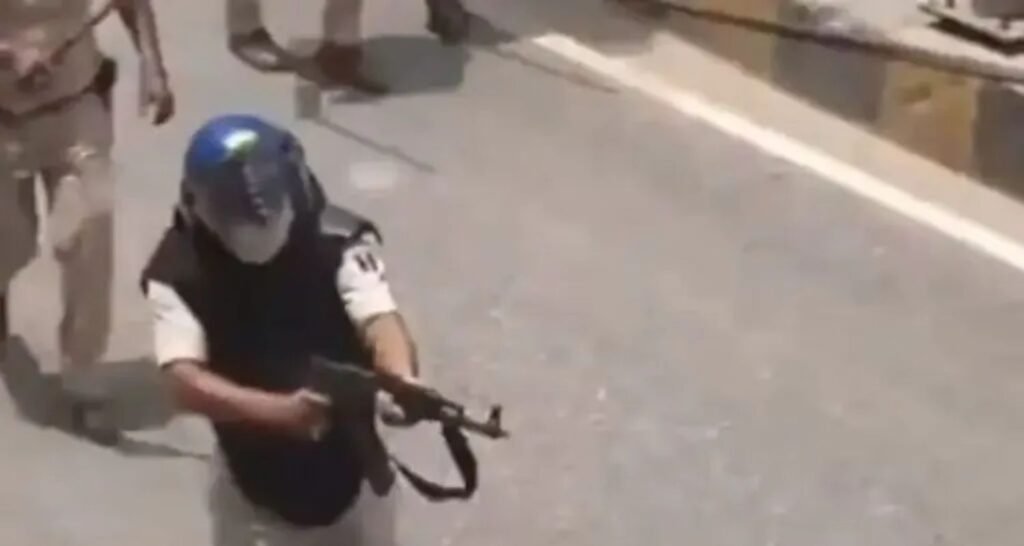 Siwan SP shifted over use of AK-47 at student protest